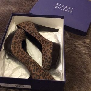 Stuart Weitzman Tan Leopard Suede heels, size 11